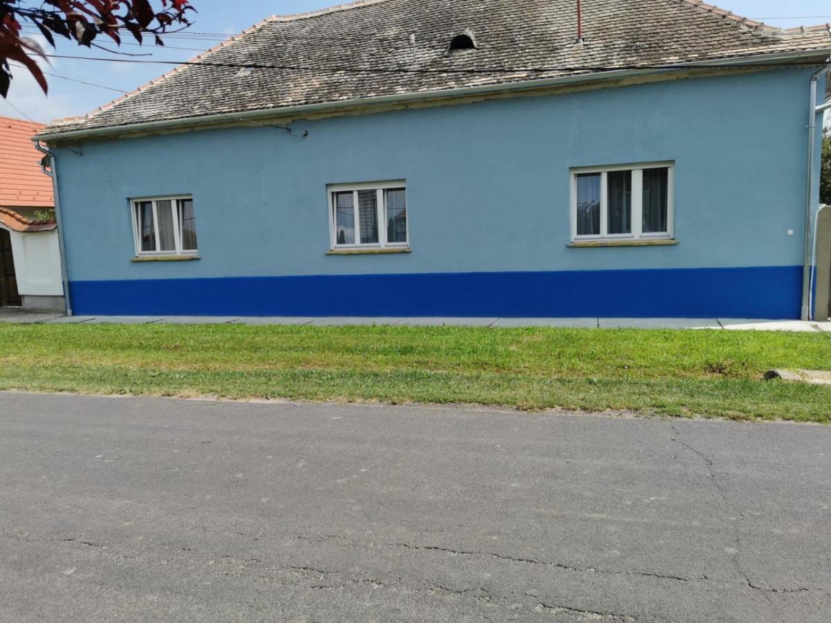 The Blue Hotel Csatalja Exterior photo